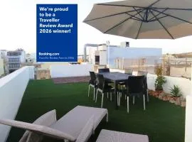 Charming Townhouse - Steps from Waterfront