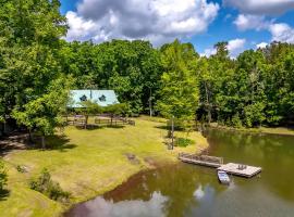 Ultimate Private Escape 35 acre to FISH/HUNT/relax, hotel a Jackson