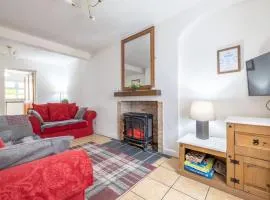 Stylish 2BR Greenwich Flat with Free Parking