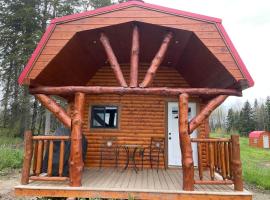 The Cowboy cabin - Bear Creek Cabins، فندق في Winfield