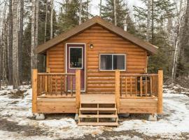 The Sheep Camp cabin- Bear Creek Cabins، فندق في Winfield