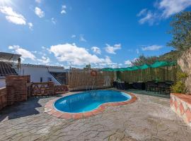 Piscina y Entorno Natural Unico - Casa en Colmenar, hotel din Comares