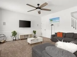 Quiet Whitestown Retreat