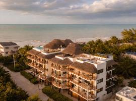 Casa Astral Hotel Boutique and Apartments, hotel in Holbox Island