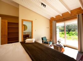 Vuelta al Sur、Pueloのホテル