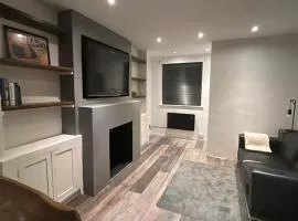 Newly Renovated Modern 1 Bedroom House with Garden