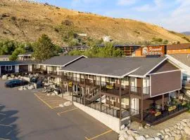 Roosevelt Hotel & Cabins - Yellowstone