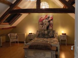 L'ancien caf&eacute;, husdjursv&auml;nligt hotell i Brocourt