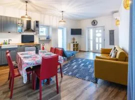 Bright Apartment with Terrace and Lake View Mont Isola