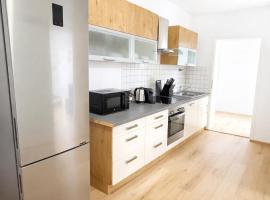 LETA Homes - Zentrale, moderne Wohlfühlwohnung mit flexiblem, kontaktlosem Zugang & eigenen Parkplätzen, hotel a Plattling