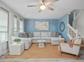 Chucktown Charm- 8 mins to Credit One