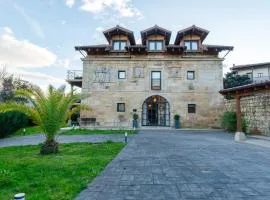 Sandoñana Old Palace Lodge