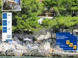 Villa V, 4-star 2-floor 1-apartment seaside property with great outdoors