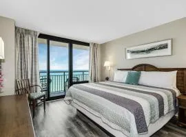 Paradise Awaits at Oceanfront Suite, 908 PG