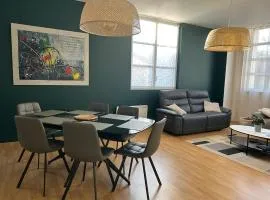 Appartement spacieux avec parking privé