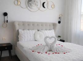 Sika Miraj Apartment-New On Booking!!, hotel sa Arad