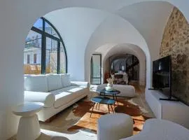 Entire Village Home 7BR 15 Guests Beach