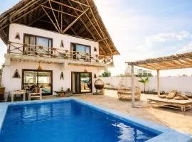 Luxury Mnemba Villa with Private Pool 100m to Beach