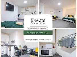 Derby Studio, Sleeps 4, Free Parking & Close to amenities