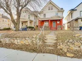 Nurse-Ready Kansas City Townhome Near Hospitals