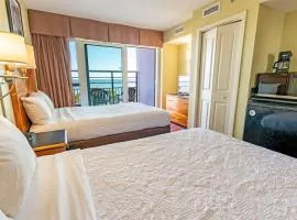 Oceanfront Convenience on Lower Floor, Heated Pool