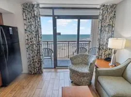 New Remodeled Direct Oceanfront Views Beach Cove