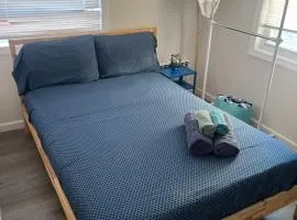 Cozy guest room 20mins to city