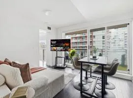 Modern 1BR in Liberty Village Walk Score 90