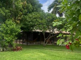 Maceió में, होटल Cabana na praia Hibiscus Maceió