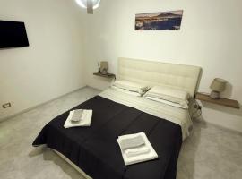 Brothers House, hotel a Volla