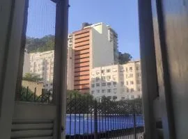 Apartamento com Conforto e Praticidade em Copacabana