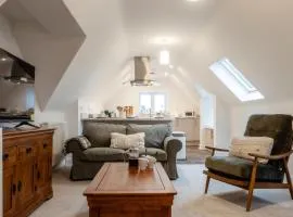 Beautiful 2 Bedroom Apartment in Malvern