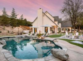 The Riesling Retreat by AvantStay Estate w Pool HotTub Putting Green Pickle Ball Court: Sage şehrinde bir otel