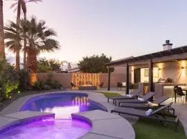 Calypso by AvantStay Entertainer’s Paradise Pool Hot Tub Putting Green