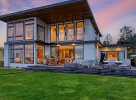 Chic Whidbey Island Waterfront Home w Hot Tub Firepits Views