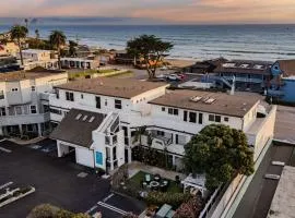 7 Cayucan Bungalows by AvantStay Close to Beach Ocean Views Sleeps 36