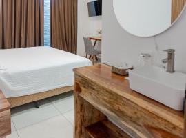 Hotel Punto Oriente Tonala, khách sạn ở Tonalá