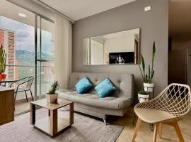 Piso13 Sabaneta, apartment, Parking, Pool & with club in the sky!