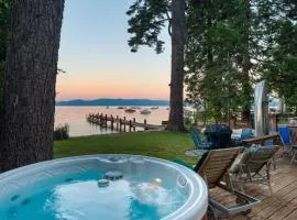 Lakefront Haven by AvantStay