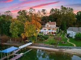 Lake Norman Retreat w Pool Hot Tub Private Dock Lake Life Cove by AvantStay
