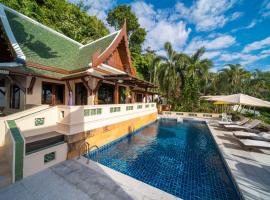 D Villa Phuket-Luxury 6-Bedroom Private Villa in Panwa Entire Place, hotel di Bandar Phuket