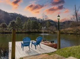 Hamersmith Hollow Retreat by AvantStay Mountain Views, Hotel in Mars Hill