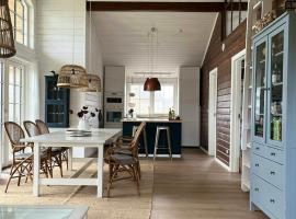 Frørup में, होटल Log Cabin In Calm Colours And Wilderness Bath