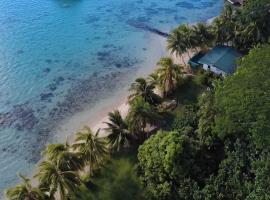 Eli Beach House โรงแรมในVaiorea