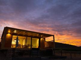 Arendsig Wine Estate and River Eco Cabin, hotel di Robertson