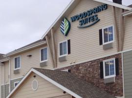 Suburban Studios, hotel in Watford City