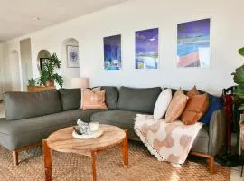 Stunning Ocean Views 300m from Kings Beach