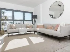 EG5.4A - Luxury Penthouse with Private Sun Terrace