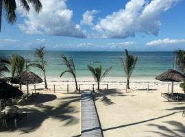 Tremendo Beachfront Apartment, Hotel in Kiwengwa