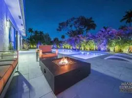 Luxury Villa Amara Heated Pool Gym Sauna BBQ